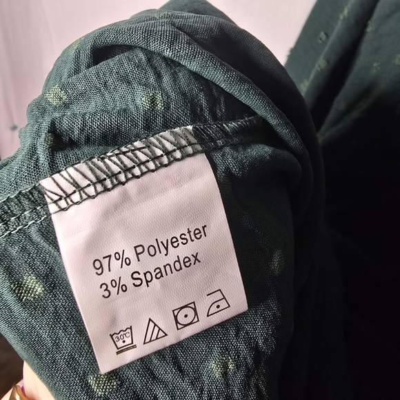 Women's Top Size XL Boutique Feminine dark Green - Picture 7 of 7